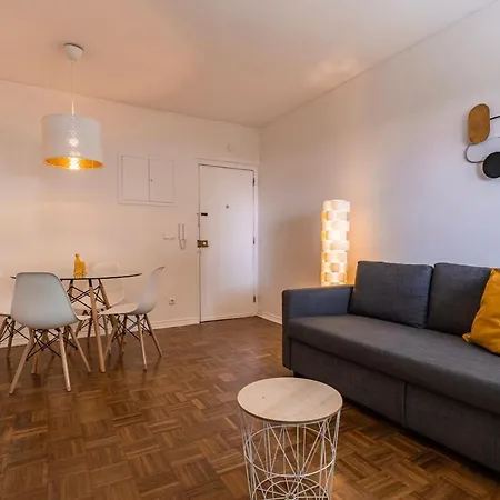 Апартаменты Carcavelos Retreat Пареде