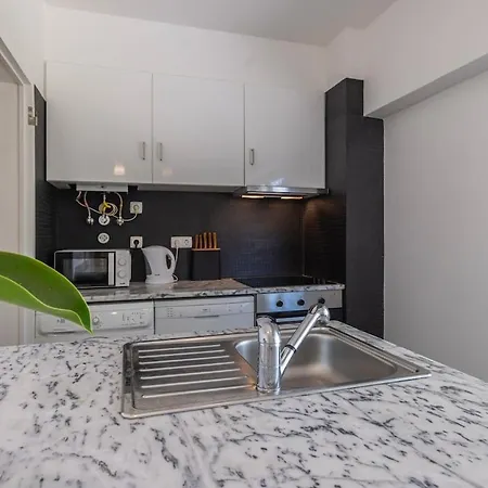 Carcavelos Retreat باريد