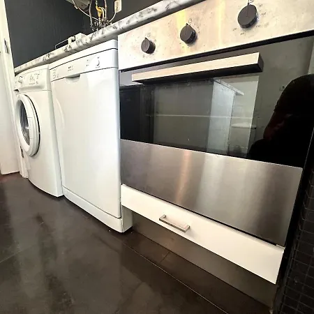 Carcavelos Retreat *